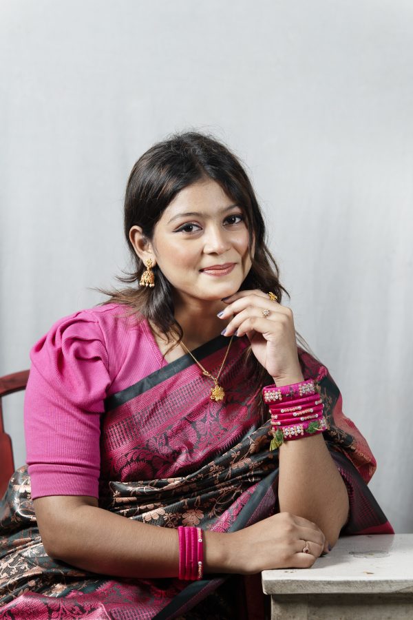প্রিমিয়াম মিনাকারী কাতান সিল্ক শাড়ি – রয়্যাল ওয়াইন-ম্যাজেন্টা ও অ্যান্টিক গোল্ড